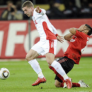 a_Podolski-Vidal_300x300