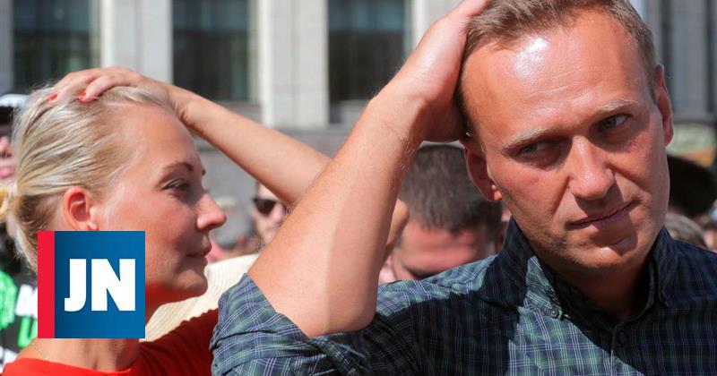 Opositor ruso Alexei Navalny detenido a puerta de casa