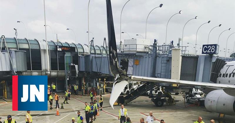 Dos aviones chocan contra el suelo en el aeropuerto de Chicago