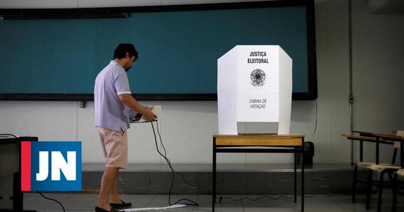 Cerca de 147 millones de electores deciden hoy el futuro de Brasil