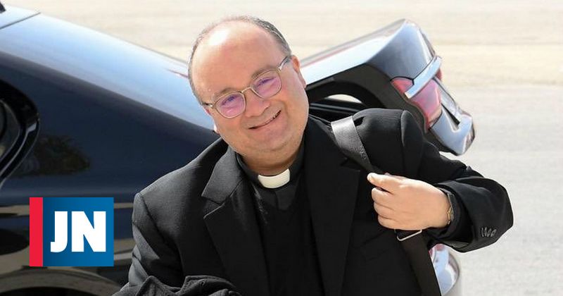 Arzobispo que investigó casos de pedofilia en la Iglesia regresa al Vaticano
