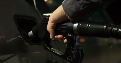 No se reanudó el abastecimiento de combustible de los puestos y hay marcas con red agotada, dice la Apetro