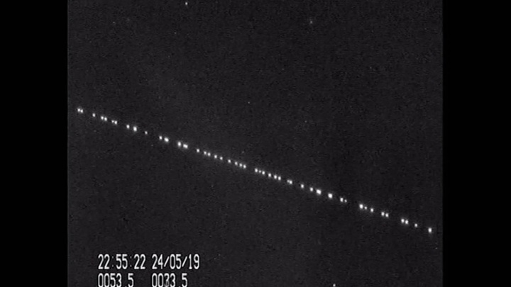 Imagen captada por un astrónomo aficionado a los satélites Starlink