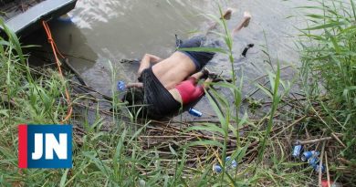 Esperanza y riesgo. El padre e hija del bebé mueren a través del río para llegar a Estados Unidos