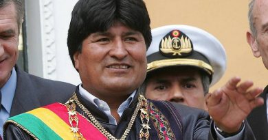 ¡Que los candidatos menores renuncien, en Bolivia!