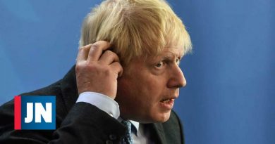 Boris Johnson dice que el "respaldo" simplemente "tiene que salir" del acuerdo