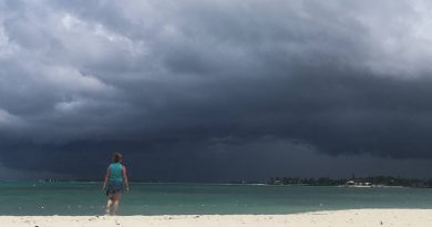 La tormenta Humberto llega a las Bahamas después de la devastación de Dorian