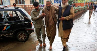 Ataque explosivo en mezquita deja más de 60 muertos en Afganistán