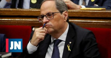 Parlamento catalán falla moción de censura contra líder independentista