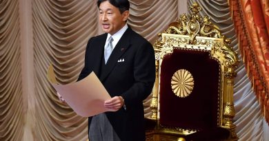 Tifón de Japón pospone desfile de autos abiertos en ascenso del nuevo emperador