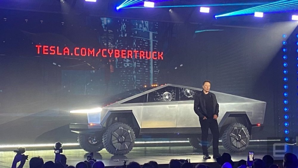 Cyberpunk 2077 Tesla