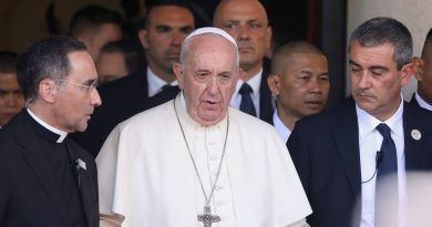 Fiscales argentinos solicitan arresto por abuso sexual de obispo cerca del papa Francisco