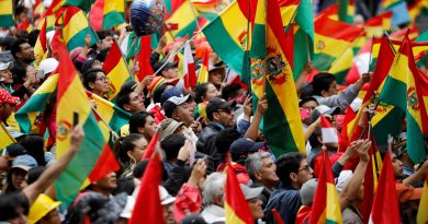Los niños de Evo Morales llegan a Buenos Aires luego de una conducta segura