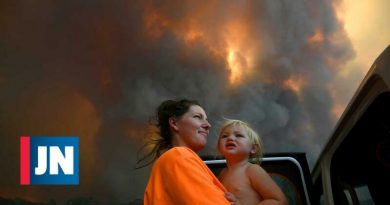 Más de 60 incendios activos en Australia con cuatro muertos y más pronóstico de calor