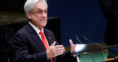 Por primera vez, Piñera dice que puede cambiar la constitución para contener las protestas en Chile.