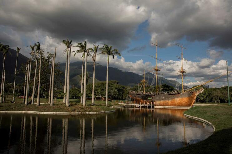Imagen del bote del héroe venezolano Francisco de Miranda, en el parque con el mismo nombre y donde ocurrieron