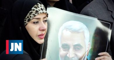 Irán vestido de negro en honor a Qassem Soleimani