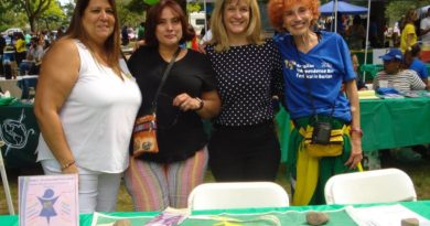 Un grupo de mujeres ha ayudado a otras mujeres brasileñas en Boston durante 25 años.