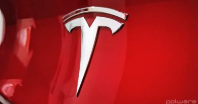 Tesla trimestre lucros carros vendas