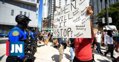 Miles protestan en Miami contra la muerte de George Floyd
