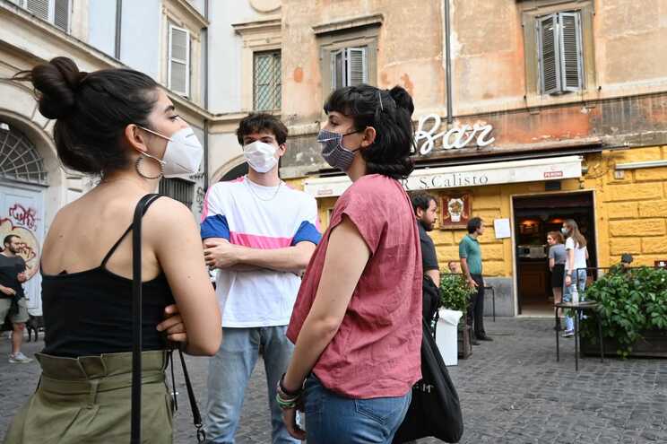 Italia con 72 muertes y 270 más infectados en las últimas 24 horas.