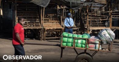 La crisis llega a "tchova", la carretilla de mano que apoya a las familias mozambiqueñas