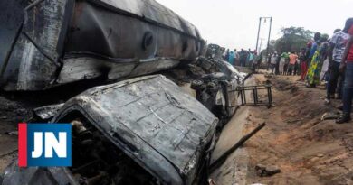 Explosión de camión de combustible y explosión mata a varios en Nigeria