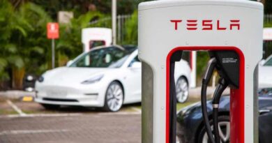 Tesla: Potência dos supercarregadores vai passar para os 350 kW