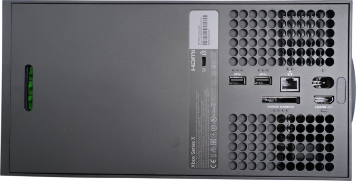 Imagen de la parte posterior de la consola XBOX Series X