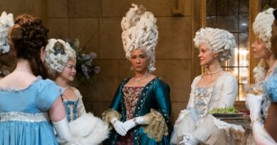 La actriz de Bridgerton explica & # 039; La belleza & # 039; De la reina Charlotte como una persona de color en la serie de Netflix
