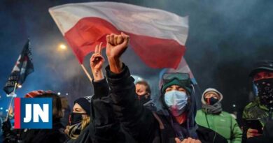 La nueva ley de aborto de Polonia entró en vigor