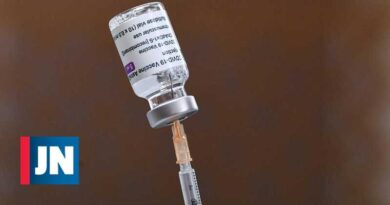Sudáfrica suspende las vacunas contra AstraZeneca