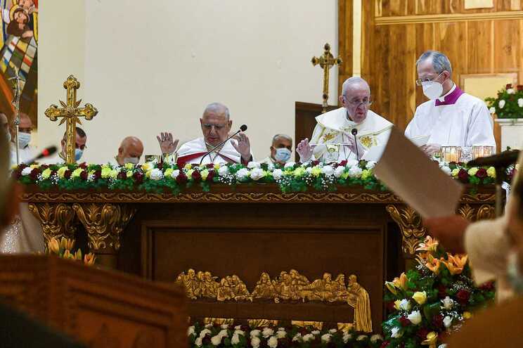 El Papa Francisco celebró su primera misa pública de rito oriental en Irak este sábado en Bagdad