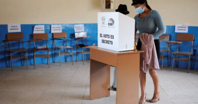 Luego del caos en la 1ra vuelta, Ecuador solo contará voto a voto para presidente
