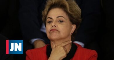 Dilma Rousseff clasifica la gestión del "genocidio" de Bolsonaro en la pandemia