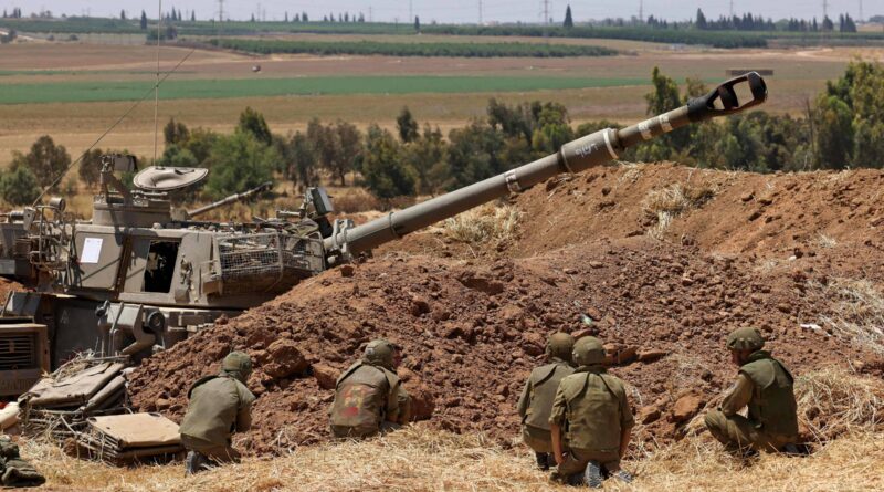 Israel concentra tropas en la frontera con Gaza en medio de cohetes de Hamas y conflictos internos