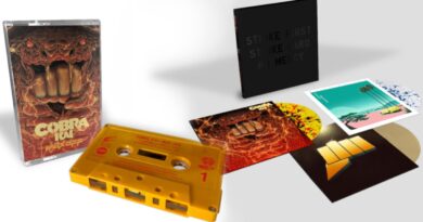 Mondo Shows No Mercy con Cobra Kai Vinyl Soundtrack Box Set y Exclusivo Cassette