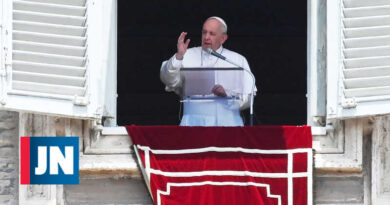 Papa Francisco admitido para cirug铆a intestinal programada