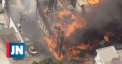 Mujer y tres niños mueren en un incendio en una fábrica de productos químicos en Brasil