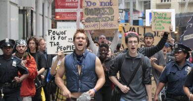 Occupy Wall Street cumple 10 a帽os con partidarios que no est谩n de acuerdo con el impacto del movimiento