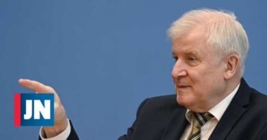 El ministro alem谩n dice que "es de fiar" proteger las fronteras con muros