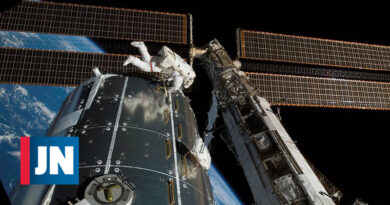 Los escombros posponen la reparación de la antena en la Estación Espacial Internacional