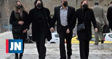 Ambiente "excitado" en el juicio al entrenador griego acusado de abusos sexuales a menores