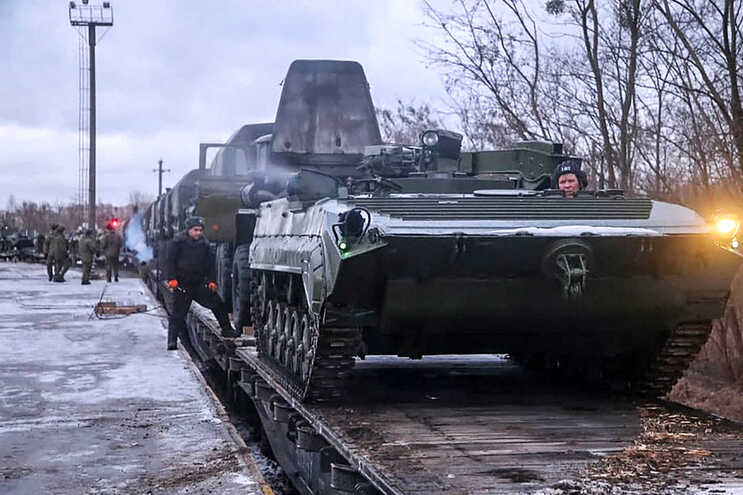 Rusia tiene miles de soldados a lo largo de la frontera con Ucrania