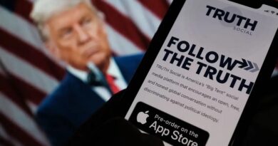 La aplicación Truth Social de Donald Trump podría llegar a la App Store este lunes