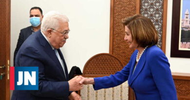 Cisjordania acogió una rara reunión entre Mahmoud Abbas y Nancy Pelosi