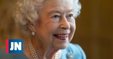 La reina Isabel II reaparece en vísperas del 70 aniversario de su reinado