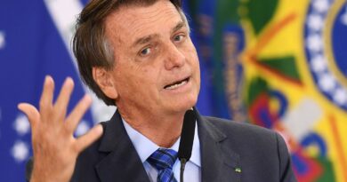 Bolsonaro dice que Brasil otorgará visas humanitarias a ciudadanos ucranianos