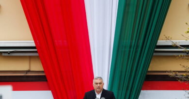 Orbán busca un cuarto mandato en Hungría en una carrera feroz y aislada en Ucrania