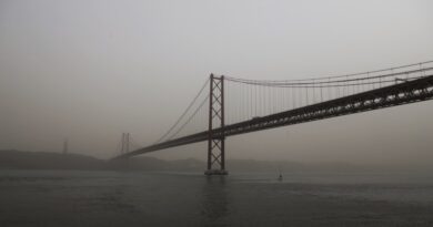 Nube de polvo del desierto cruza Europa y llegará a Portugal